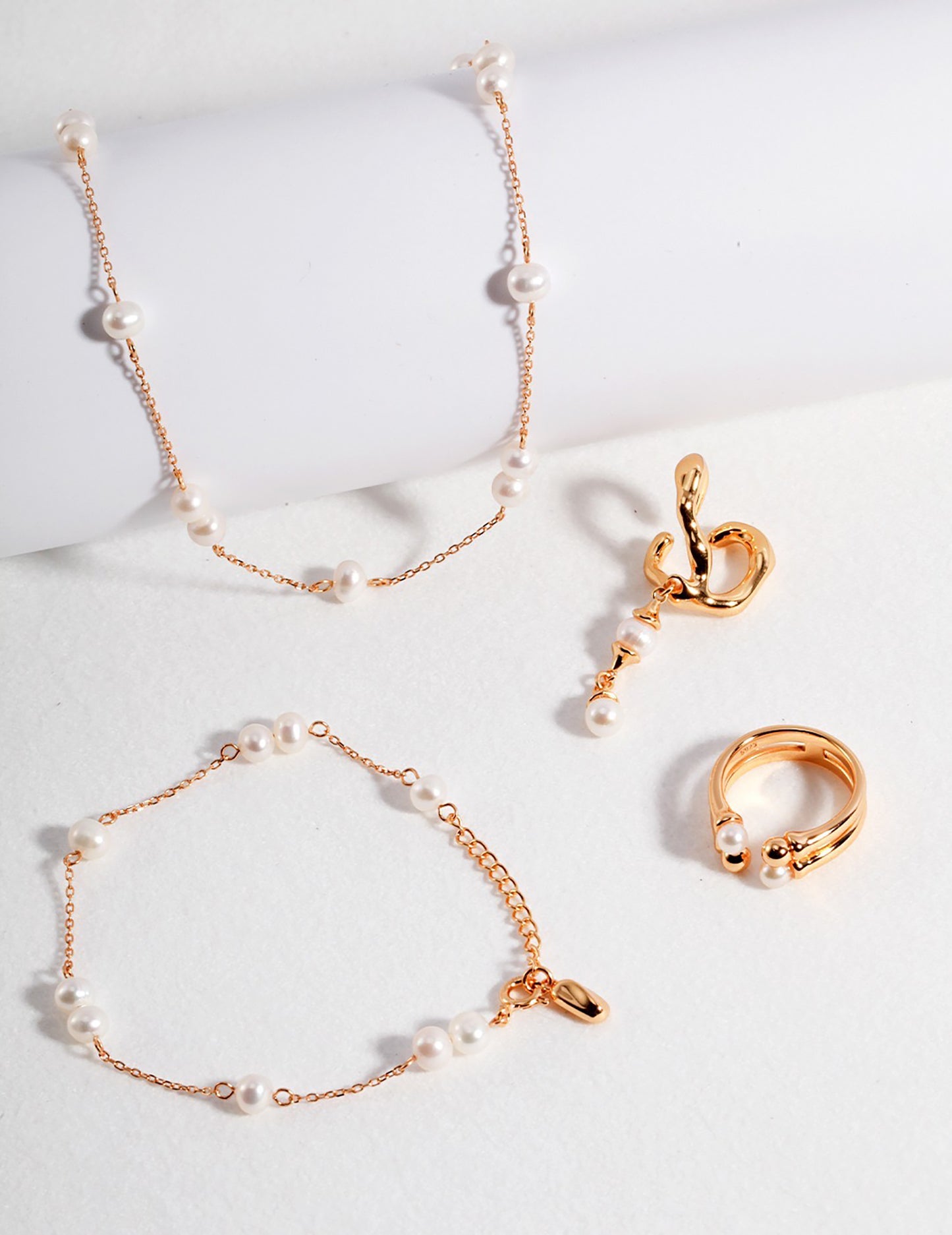 925 Silver With Freshwater Pearls Bracelet