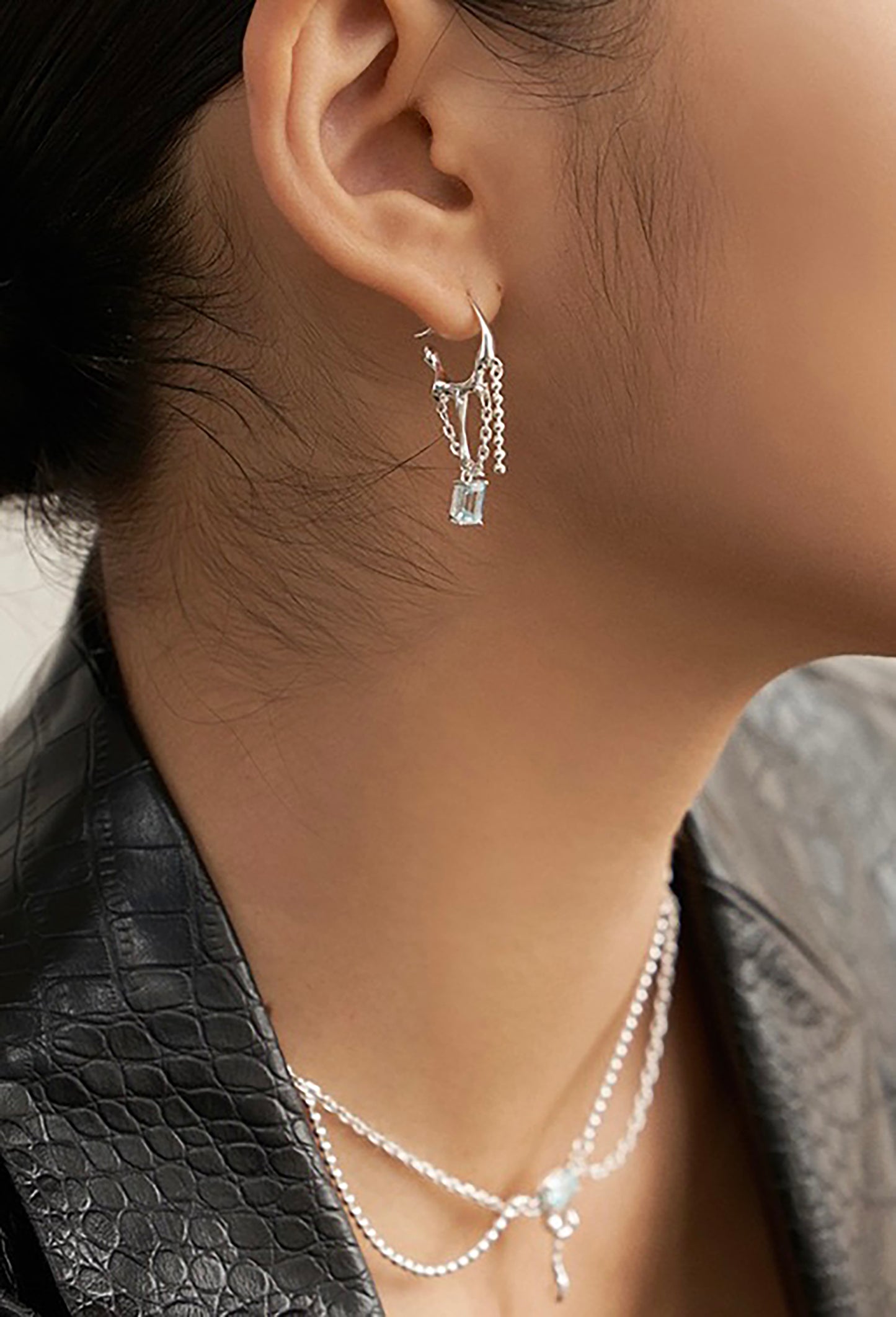 Waterflow Shaped 925 Silver With Topaz Earrings