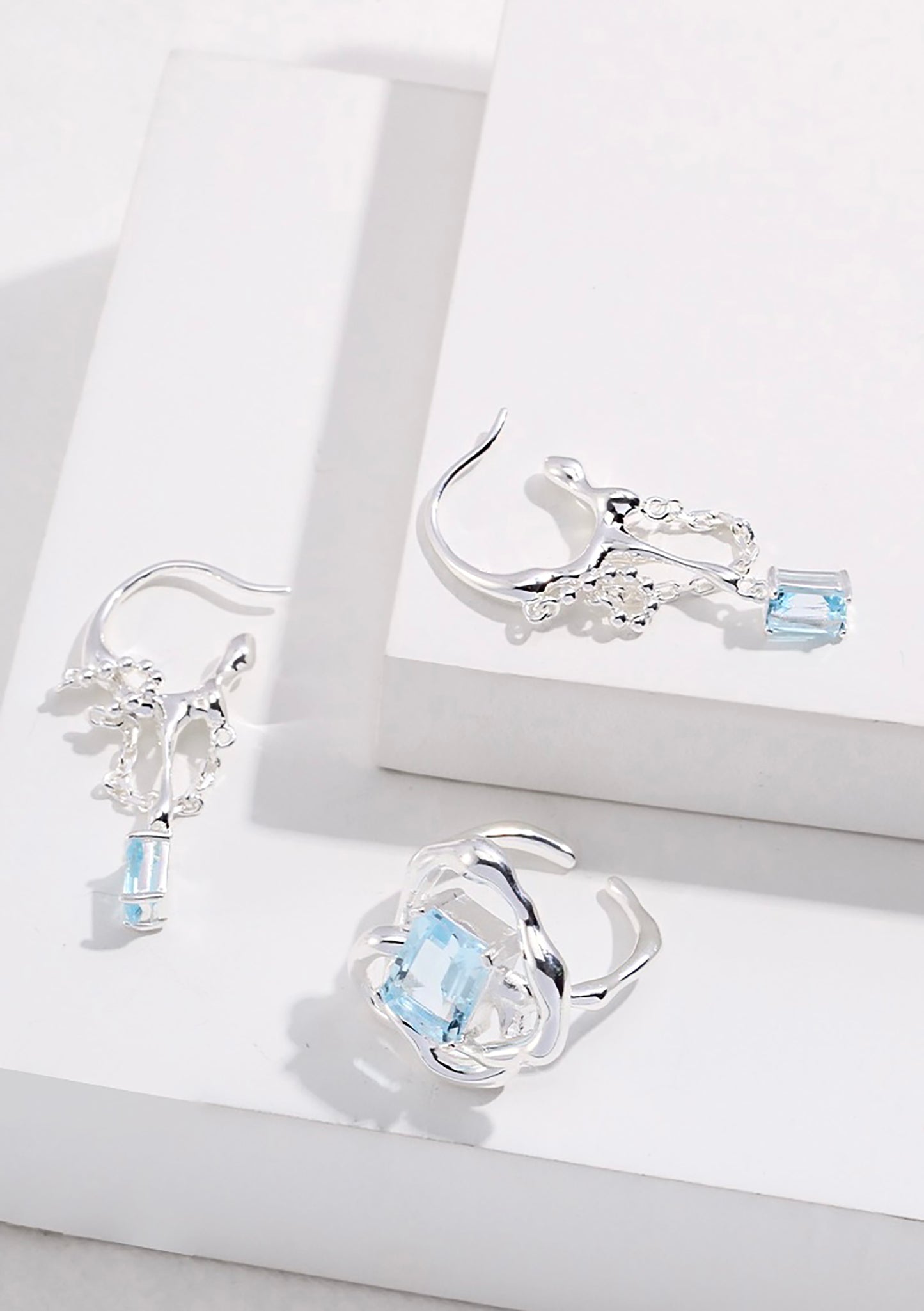 Waterflow Shaped 925 Silver With Topaz Earrings