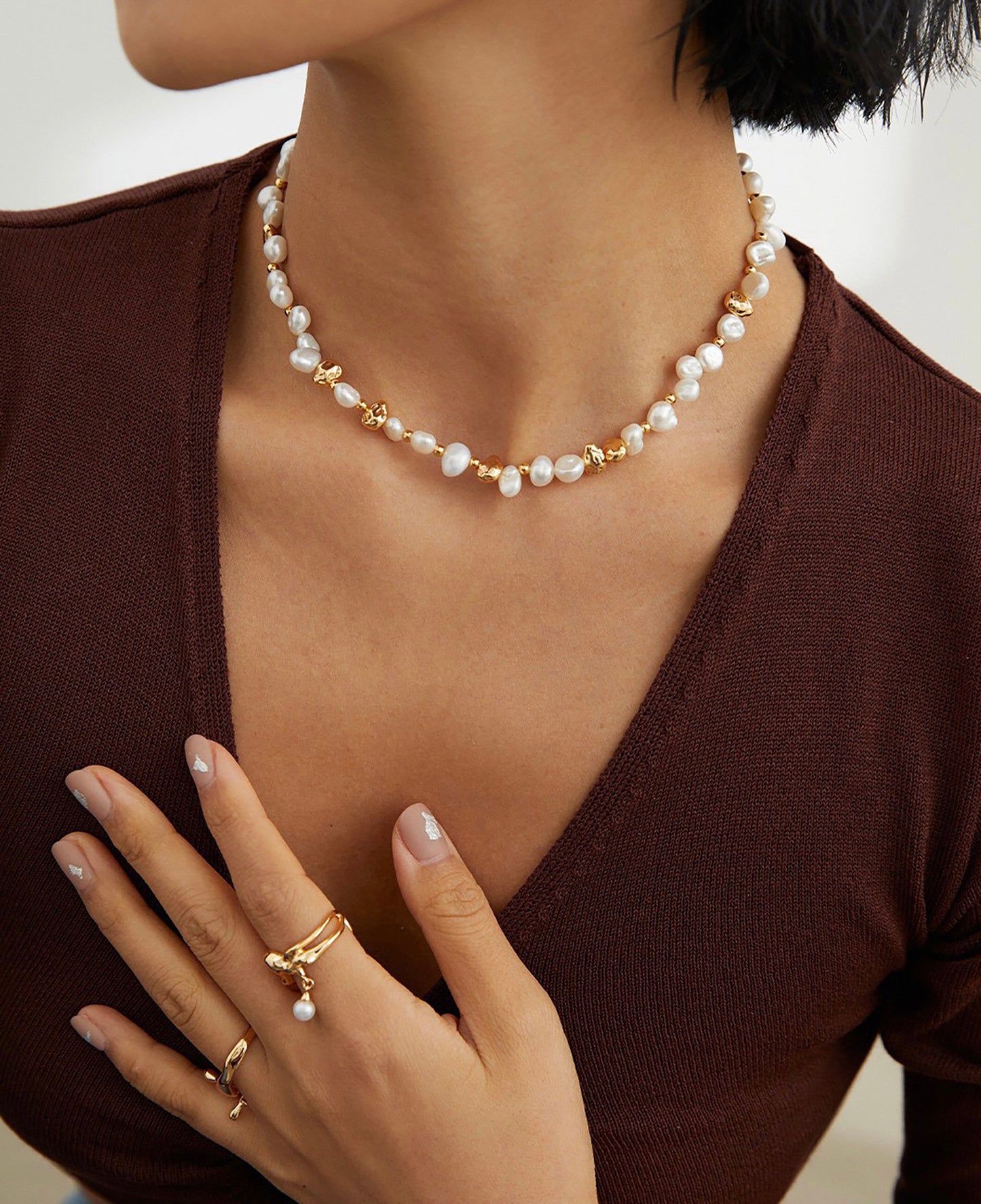 French Style Irregular Freshwater Pearls With 18K Gold Necklace
