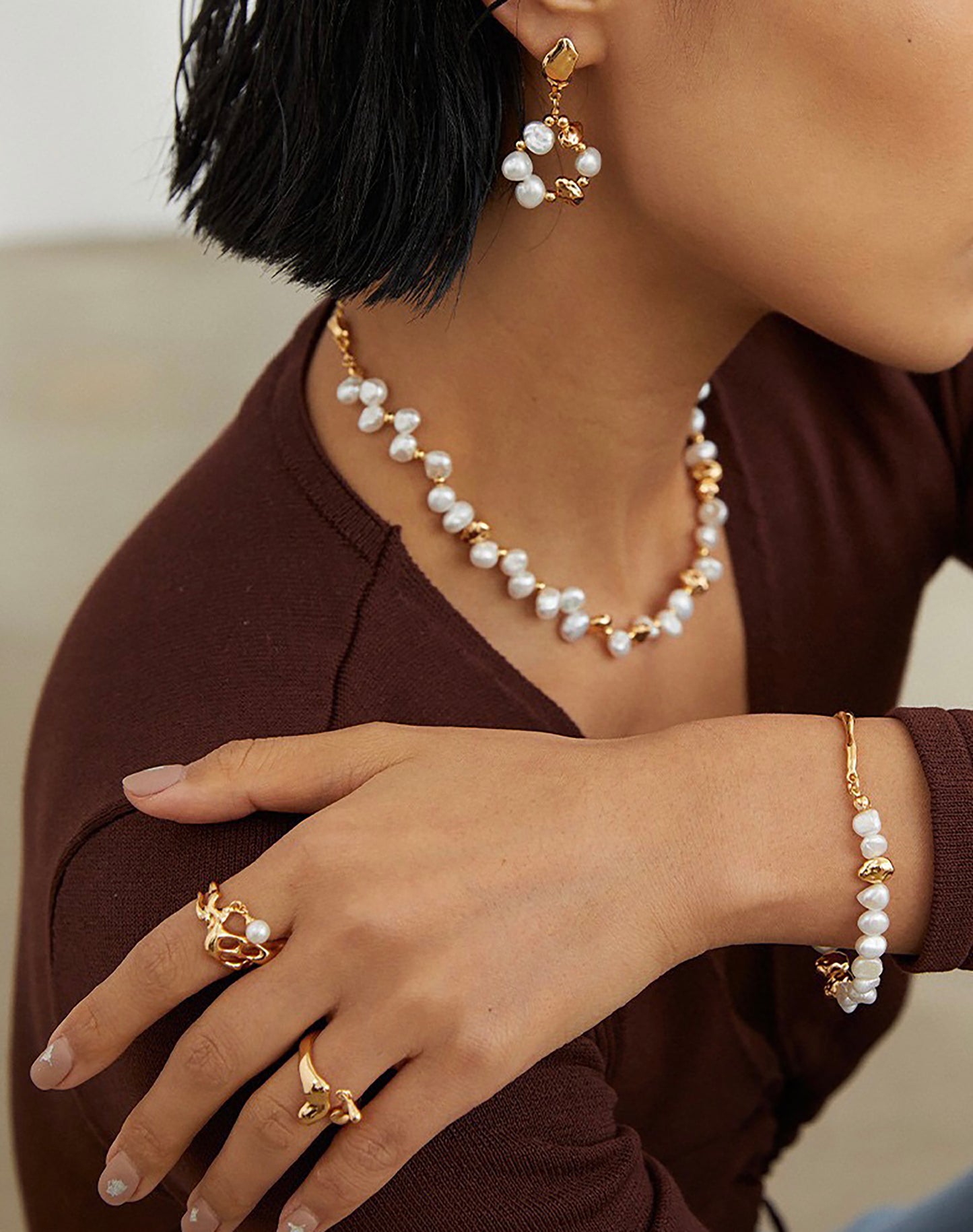 French Style Irregular Freshwater Pearls With 18K Gold Necklace