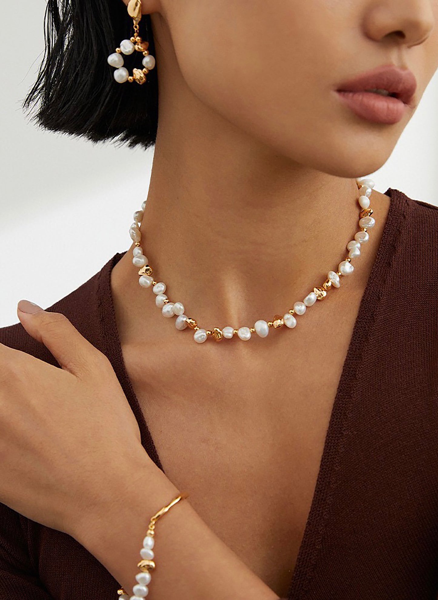 French Style Irregular Freshwater Pearls With 18K Gold Necklace