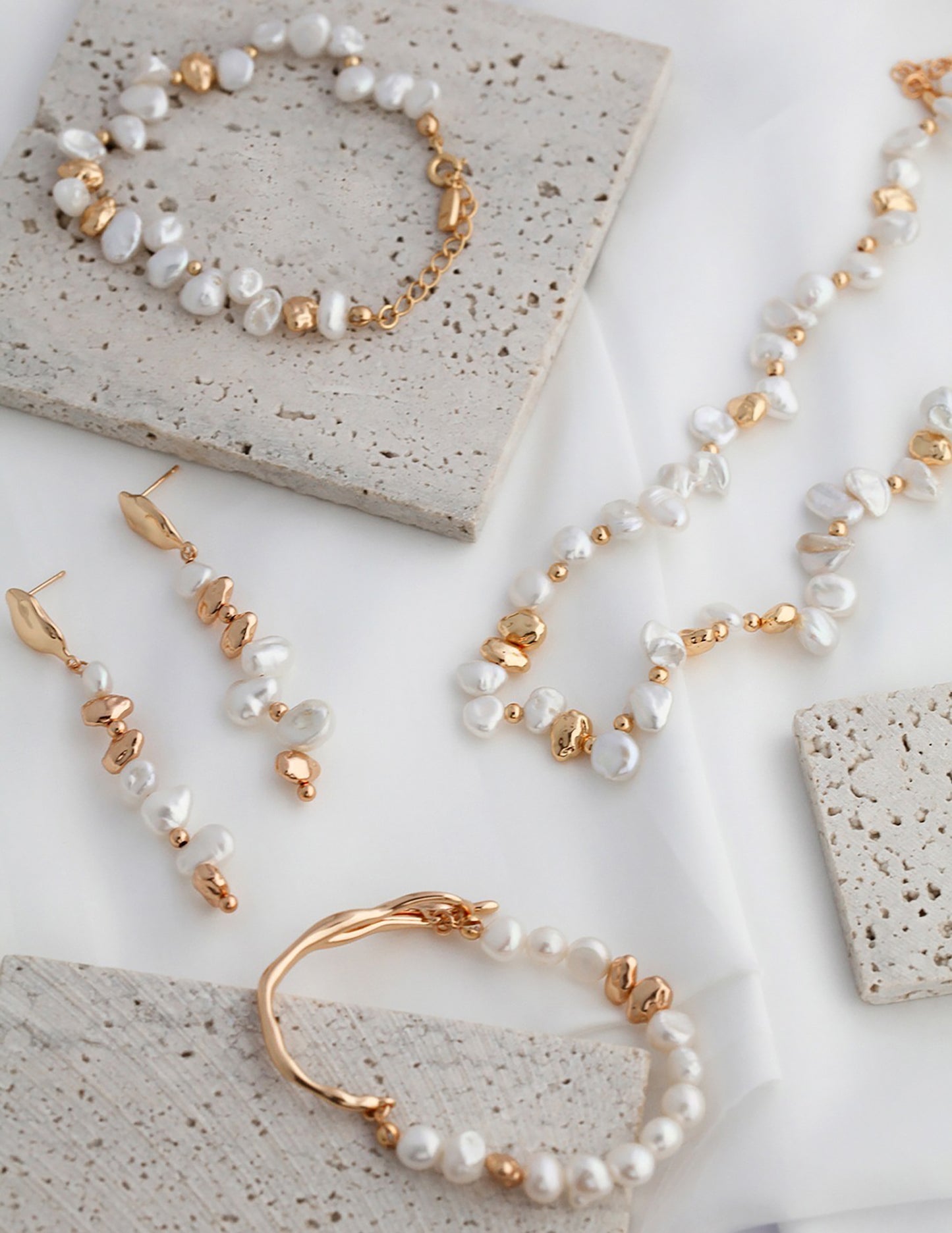 French Style Irregular Freshwater Pearls With 18K Gold Necklace