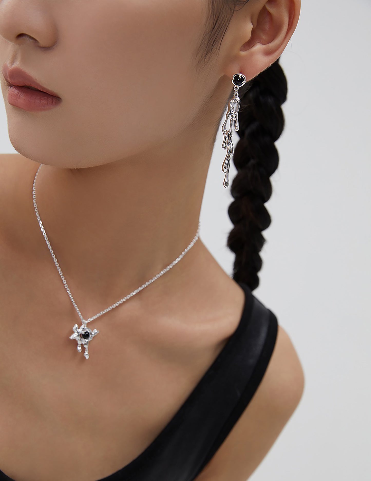 Sunset Shaped Sterling Silver With Black Agate Pendant Necklace