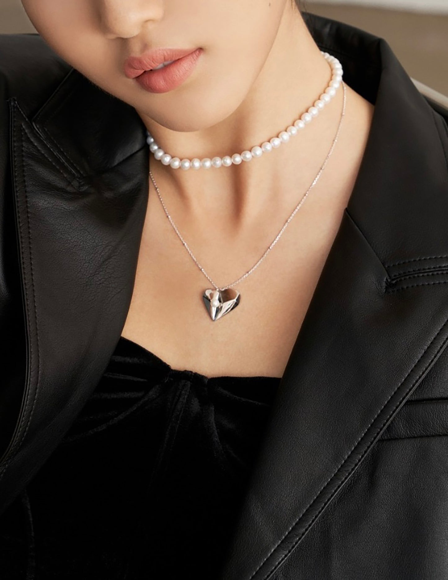 Faceted Gold Heart Pendant With Pearls Pendant Necklace