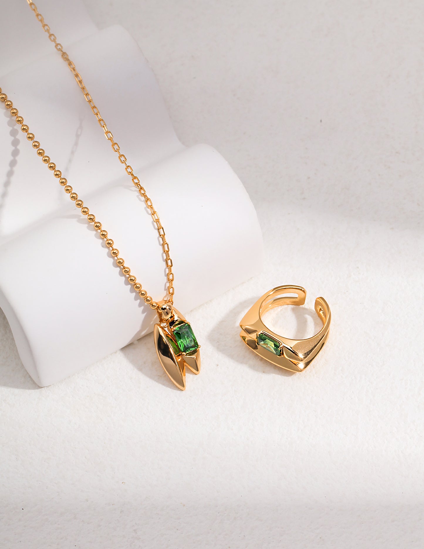 Modern Style 925 Silver With Zircon Ring