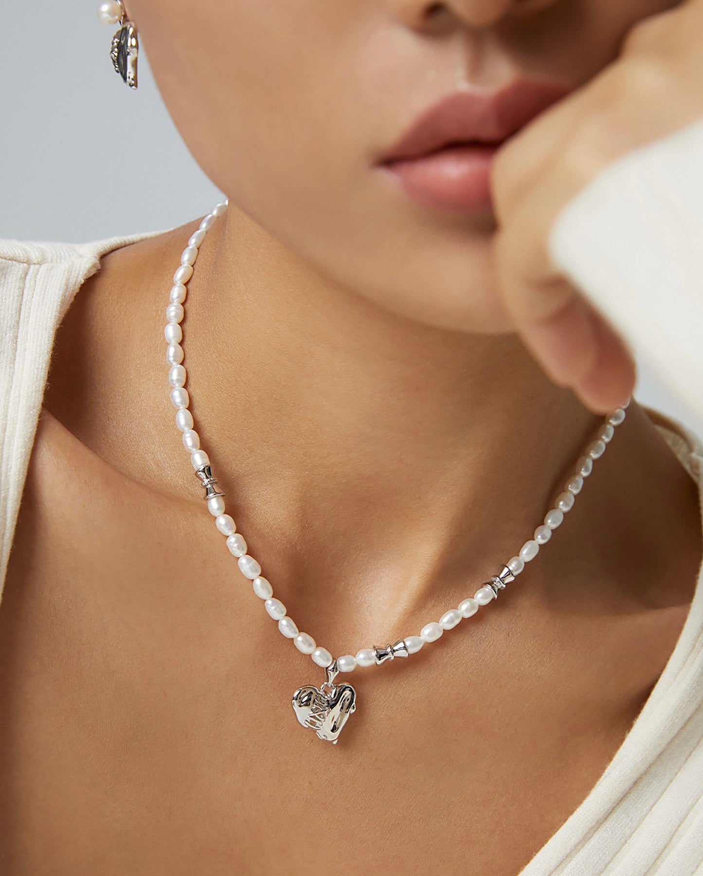 Gold Plated Gold Stitched Heart Pendant With Freshwater Pearls Necklace