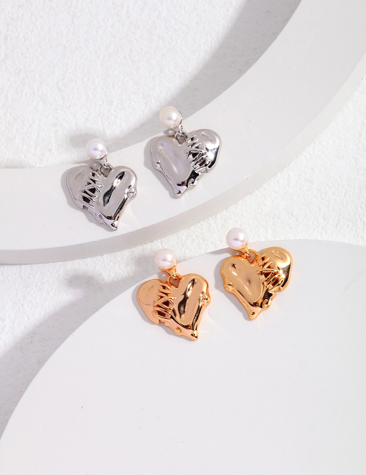 Gold Plated Gold Stitched Heart Pendant With Freshwater Pearls Earrings
