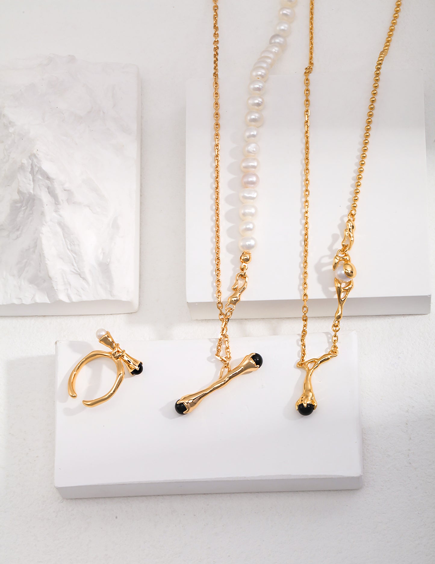 Stick With Black Agate Pendant 925 Silver And Freshwater Pearls Necklace