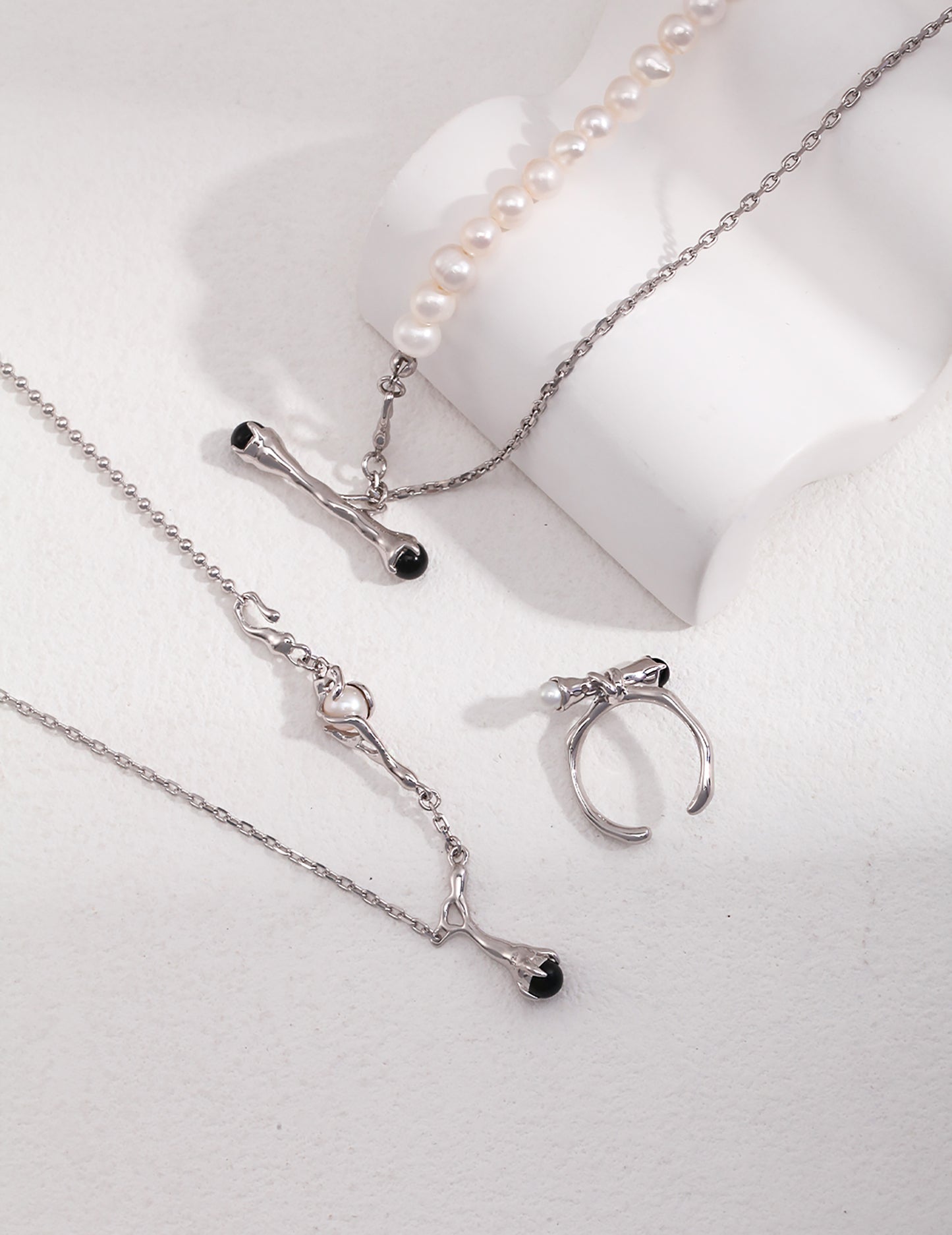 Stick With Black Agate Pendant 925 Silver And Freshwater Pearls Necklace
