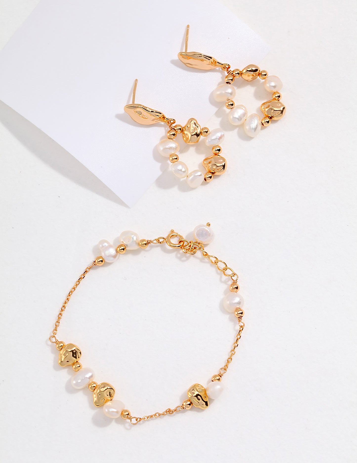 Irregular 925 Silver Plated Gold With Freshwater Pearls Bracelet