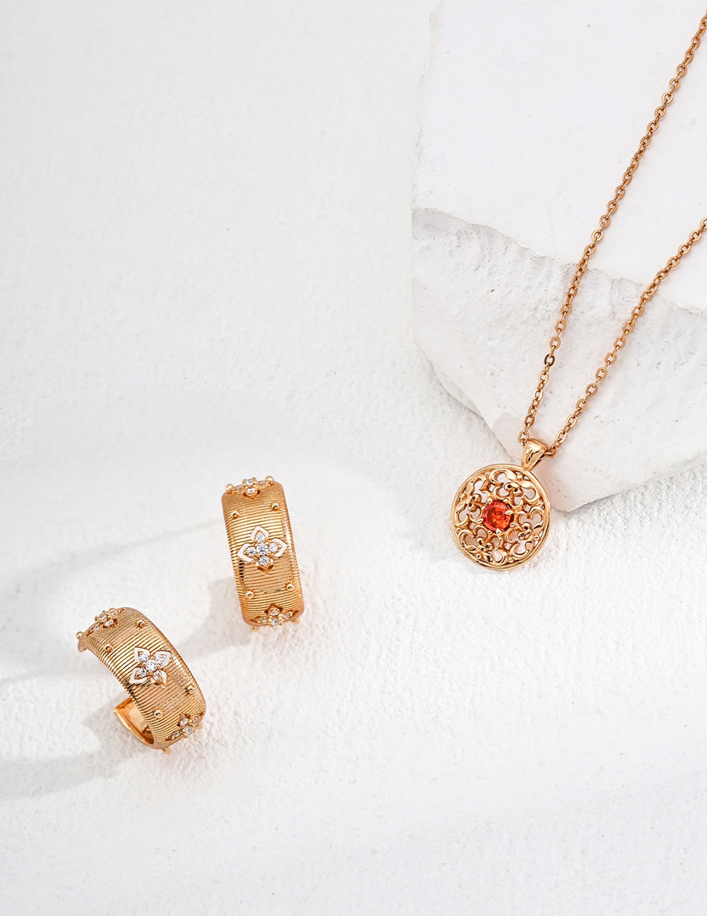 Vintage Style Gold With Red Zircon Pendant Necklace