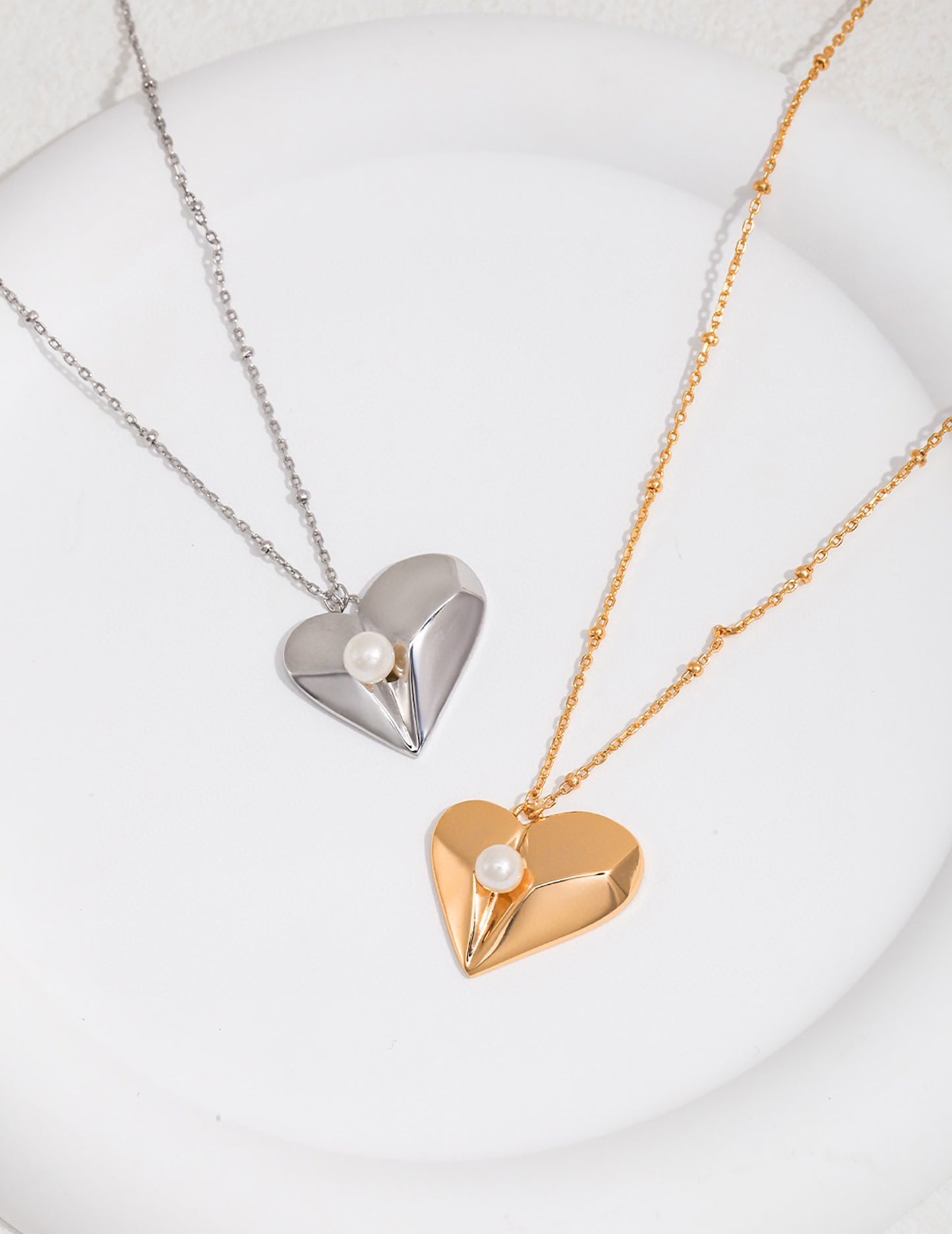 Faceted Gold Heart Pendant With Pearls Pendant Necklace